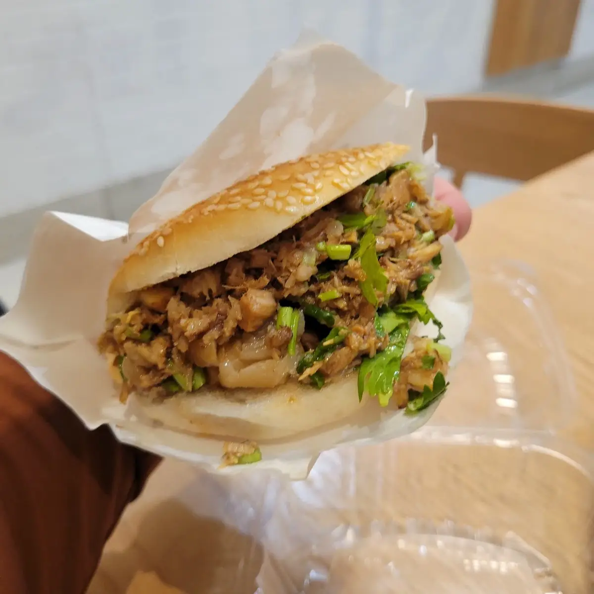 stewed pork burger 酥饼肉夹馍